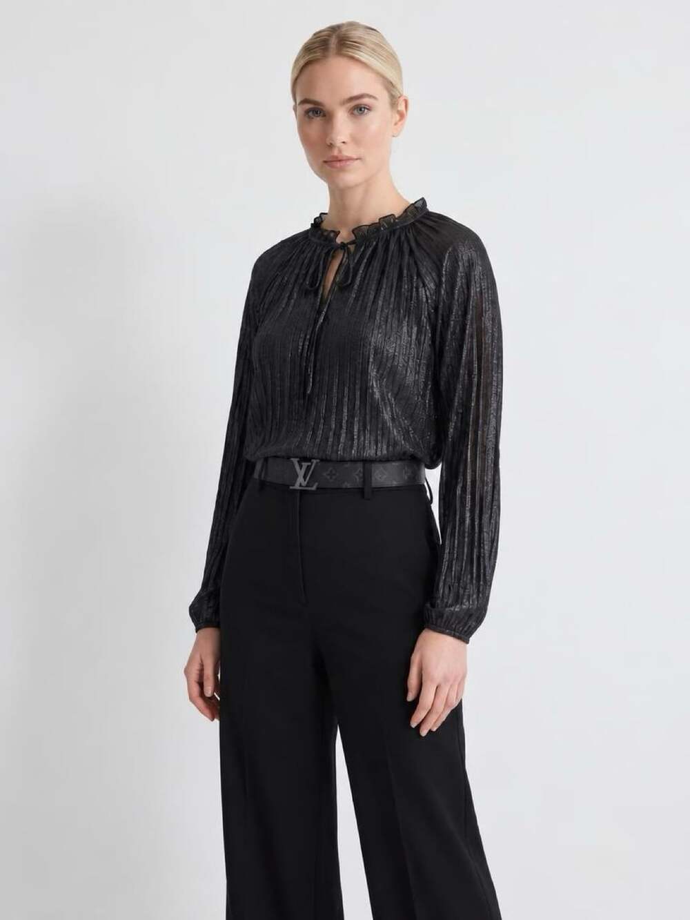 Sanctuary Black Metallic Pleated Long Sleeve Blouse Size S